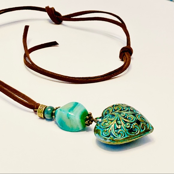 Teal Turquoise Patina Filigree Brass Heart Necklace w/ Onyx & Chrysocolla Stone - Picture 3 of 11